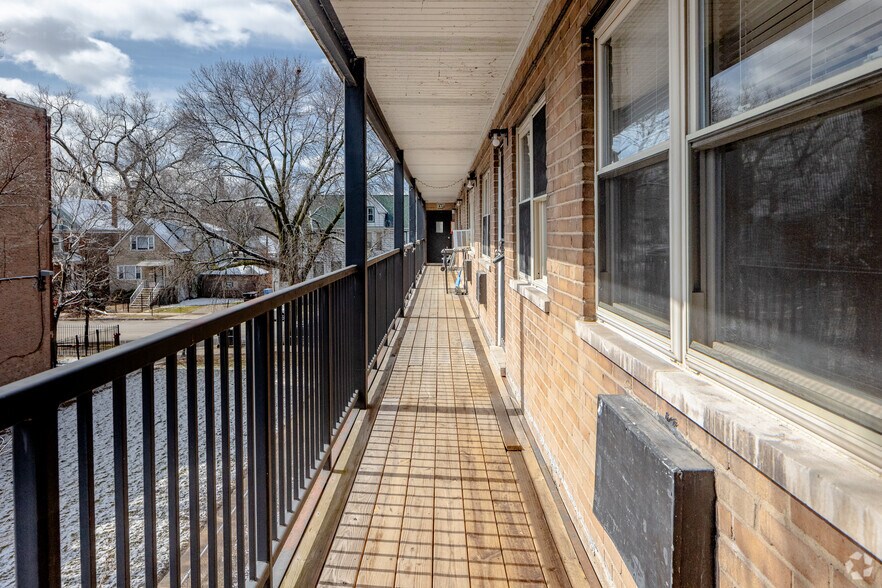 More Photos Of 7635 S Coles Ave, Chicago Apartments For Sale