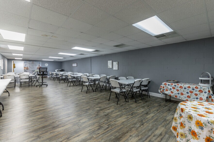 More Photos Of 4501 Oak Hill Rd, Chattanooga Religious Facility For Sale