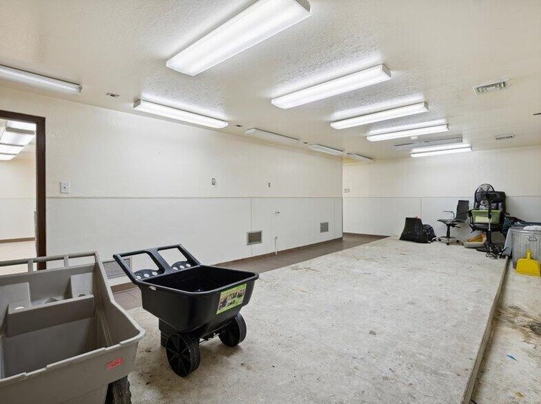More Photos Of 4946 Page Ave, Michigan Center Medical For Sale