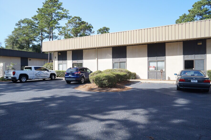 Primary Photo Of 386 Spanish Wells Rd, Hilton Head Research And Development For Lease