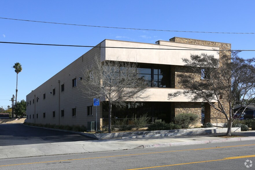 More Photos Of 6900 Brockton Ave, Riverside Medical For Lease