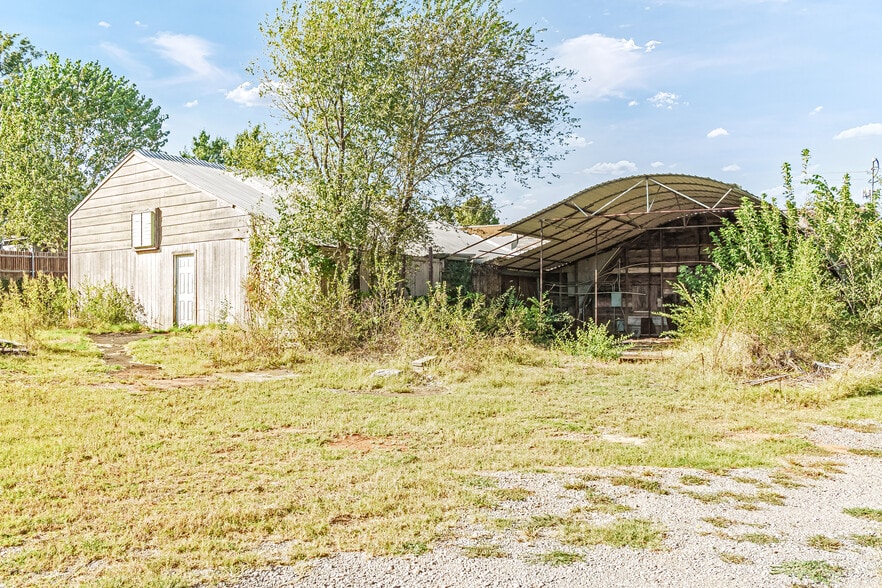 More Photos Of 11944 NE 23rd St, Choctaw Auto Repair For Sale