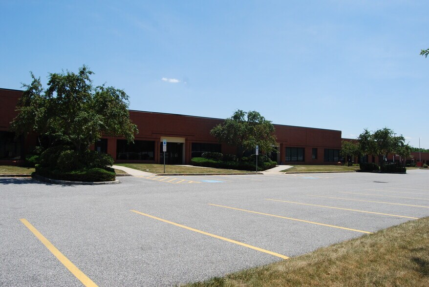 More Photos Of 3542-3578 Concord Rd, York Medical For Lease