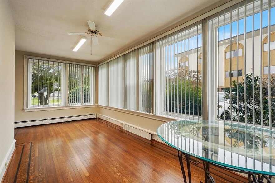 More Photos Of 214 N Main St, North Wales Office Residential For Sale