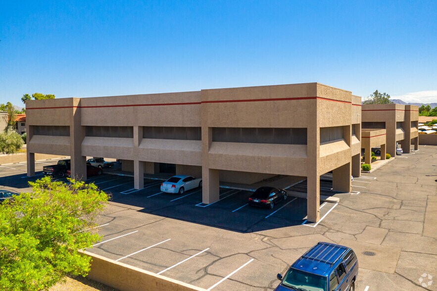 More Photos Of 9414 E San Salvador Dr, Scottsdale Office For Sale