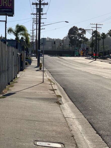 More Photos Of 925 W. Main Street St, El Cajon General Retail For Sale