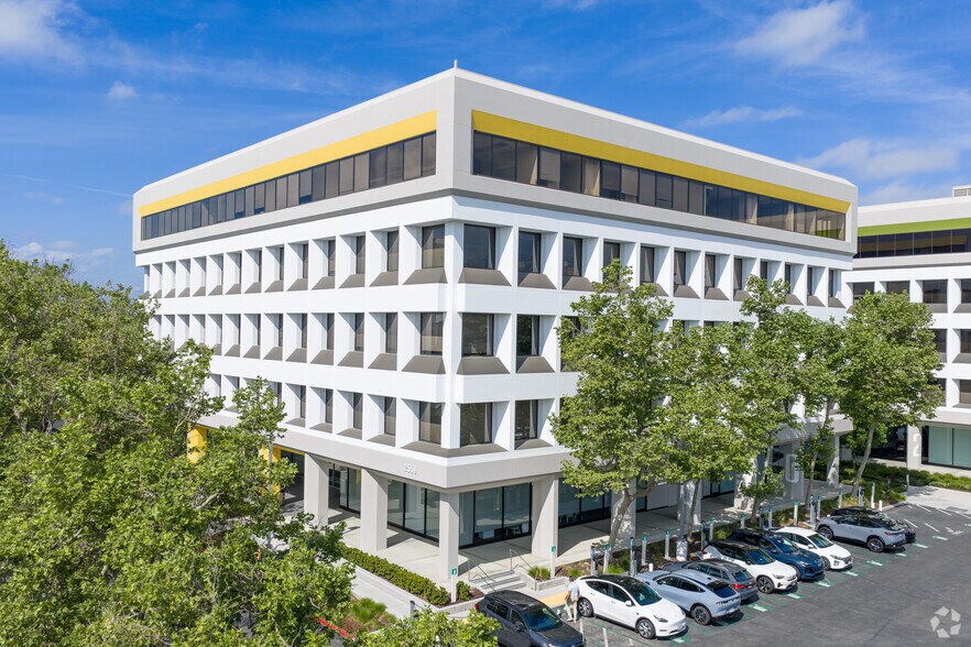 More Photos Of 2550 N 1st St, San Jose Office For Lease