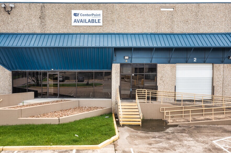 More Photos Of 8705 Citypark Loop, Houston Warehouse For Lease