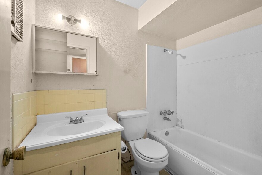 More Photos Of 110 Mary Louise Dr, San Antonio Apartments For Sale