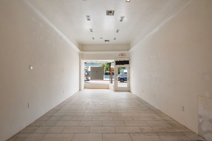 More Photos Of 8379-8389 W 3rd St, Los Angeles Storefront For Lease