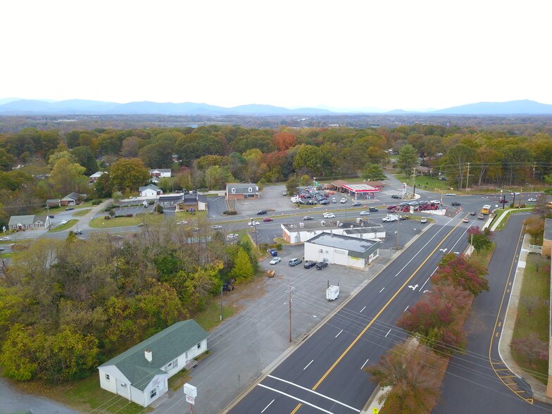 More Photos Of 7106 Timberlake Rd, Lynchburg General Retail For Sale