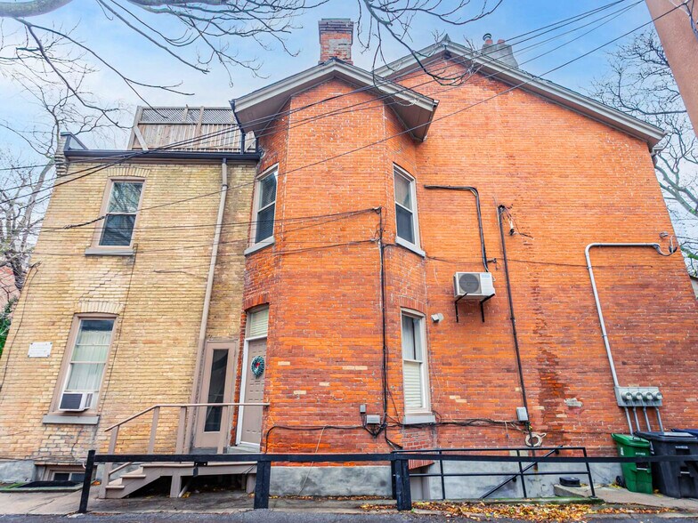 More Photos Of 24 Webster Av, Toronto Apartments For Sale