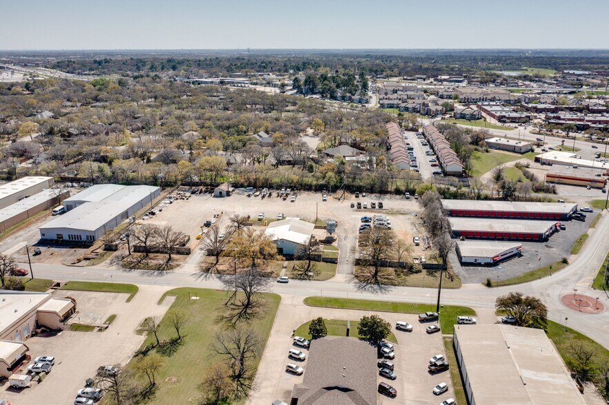 More Photos Of 1012 Shady Oaks Dr, Denton Warehouse For Lease