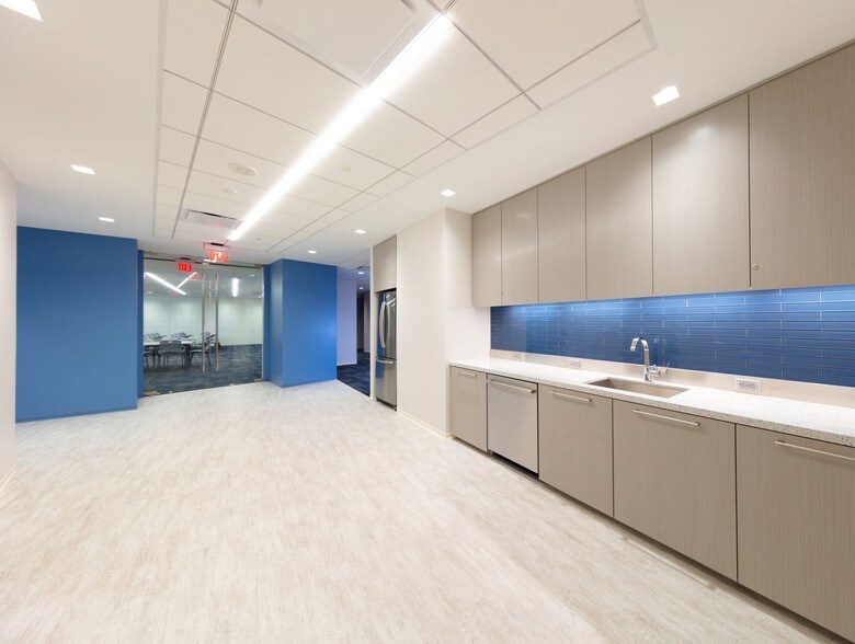 More Photos Of 901 N Stuart St, Arlington Office For Lease