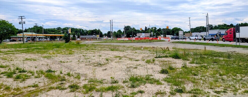 More Photos Of 572 N Cedar St, Imlay City Land For Lease