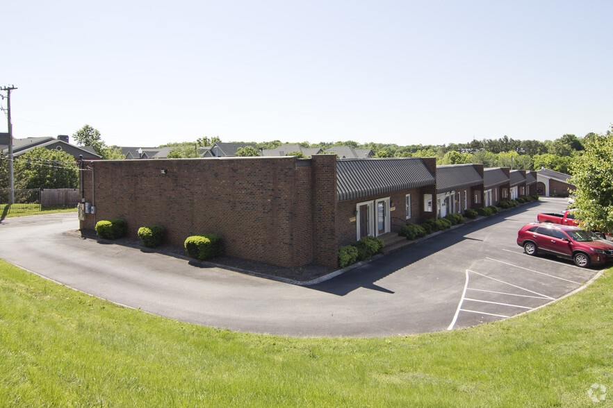 More Photos Of 1300-1319 Central Ct, Hermitage Office For Lease