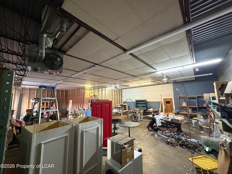 More Photos Of 447 Market St, Kingston Freestanding For Lease