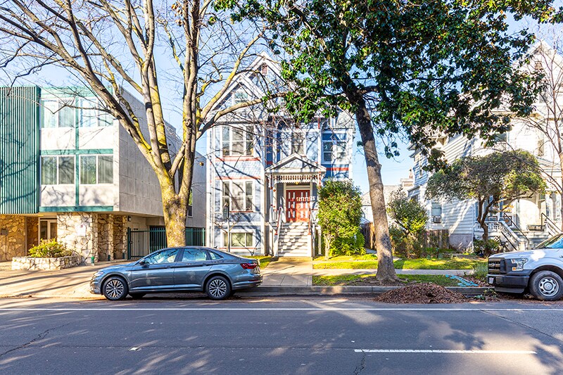 More Photos Of 1719 P St, Sacramento Apartments For Sale