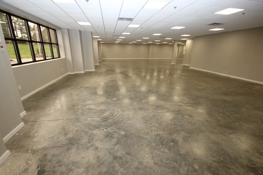 More Photos Of 2302 Turnpike St, North Andover General Retail For Sale