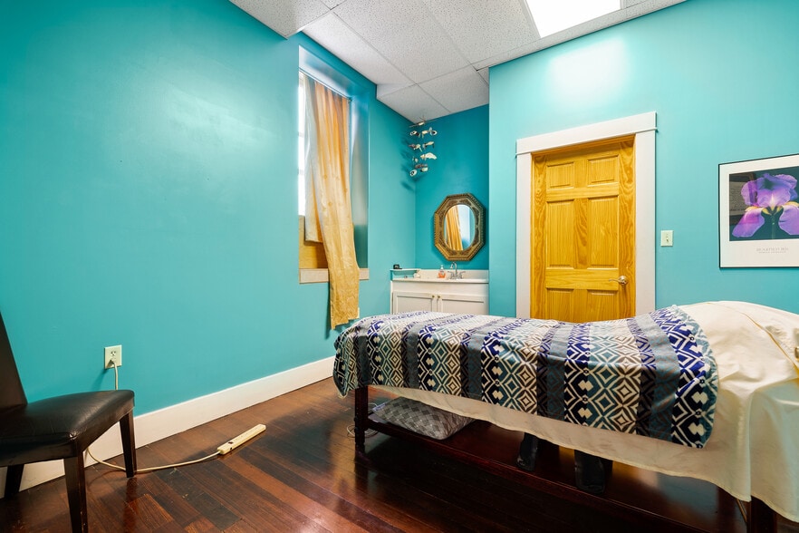 More Photos Of 603 N River St, Hot Springs Hotel For Sale