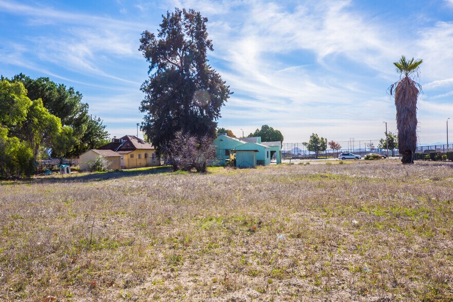 More Photos Of 1940 W Base Line St, San Bernardino Medical For Sale