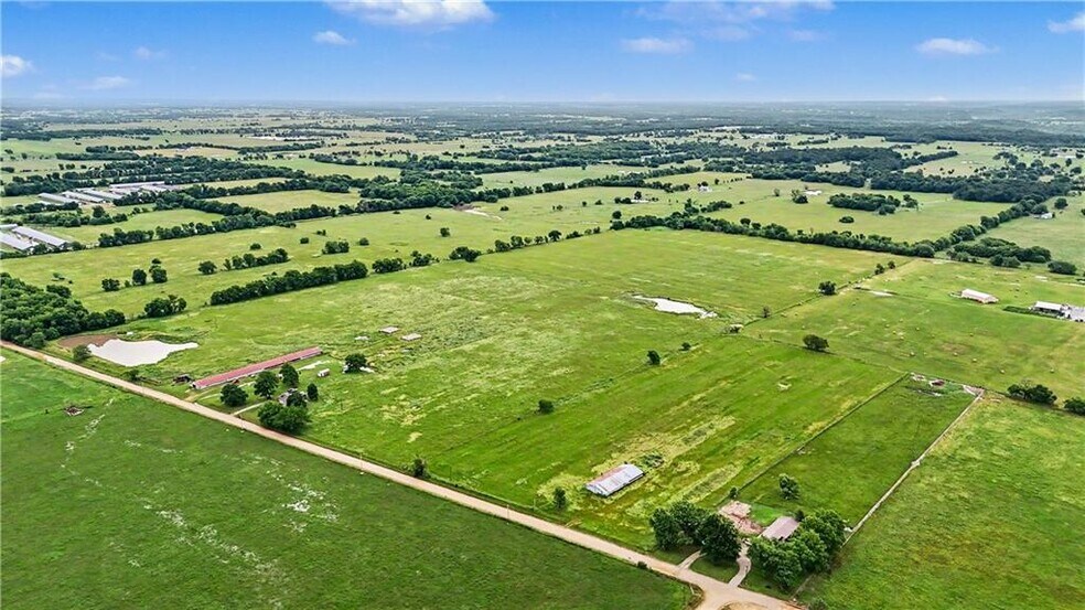 More Photos Of 9858 N State Line Rd, Maysville Land For Sale