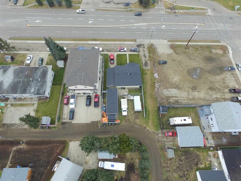 More Photos Of 306 Calahoo Rd, Spruce Grove Office For Sale