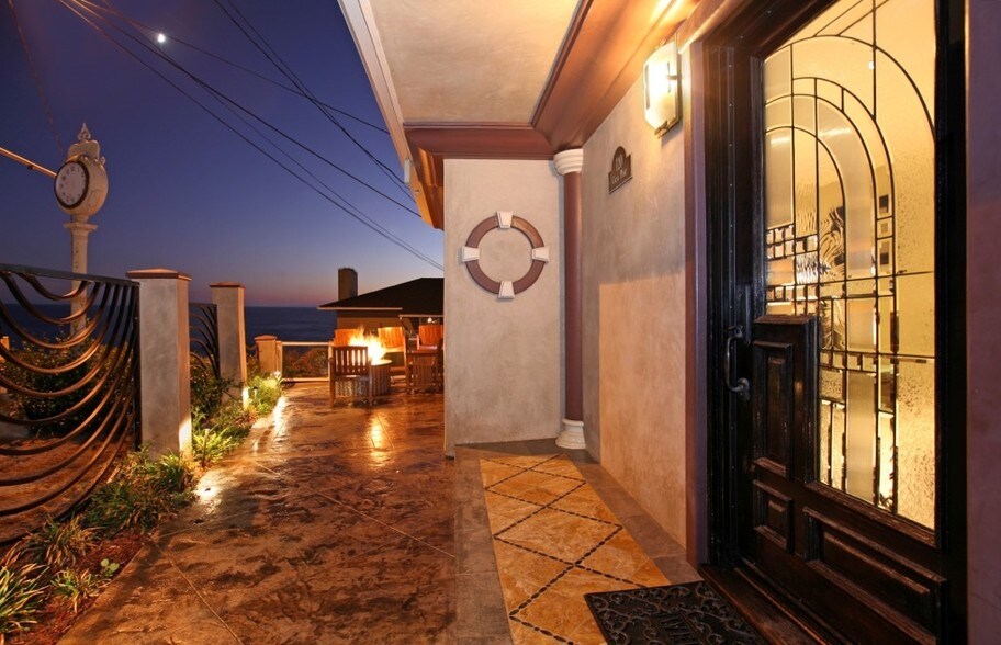 More Photos Of 150 Cress St, Laguna Beach Apartments For Sale