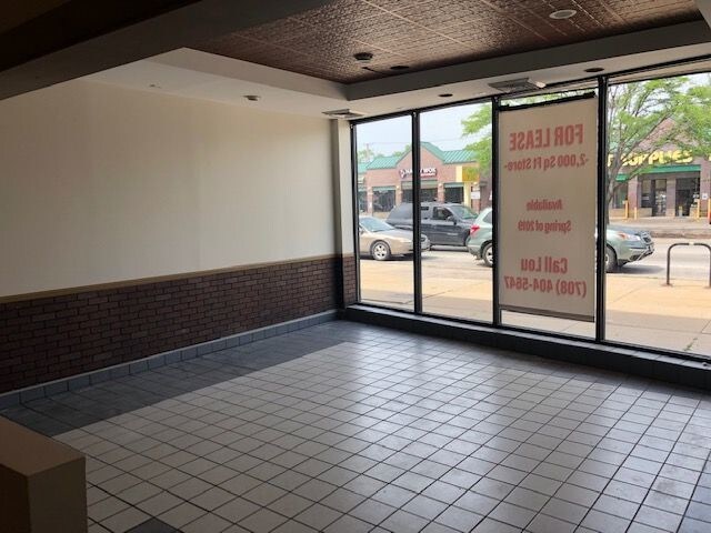 More Photos Of 1733-1739 N Harlem Ave, Chicago Storefront For Lease