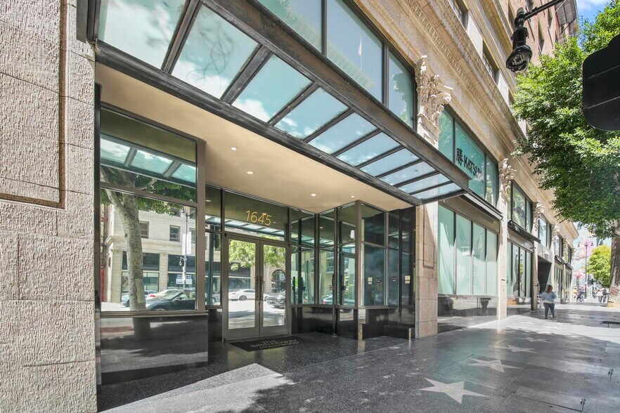 More Photos Of 1645 Vine St, Hollywood Loft Creative Space For Lease