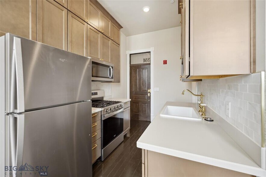 More Photos Of 140 W Park St, Butte Apartments For Sale