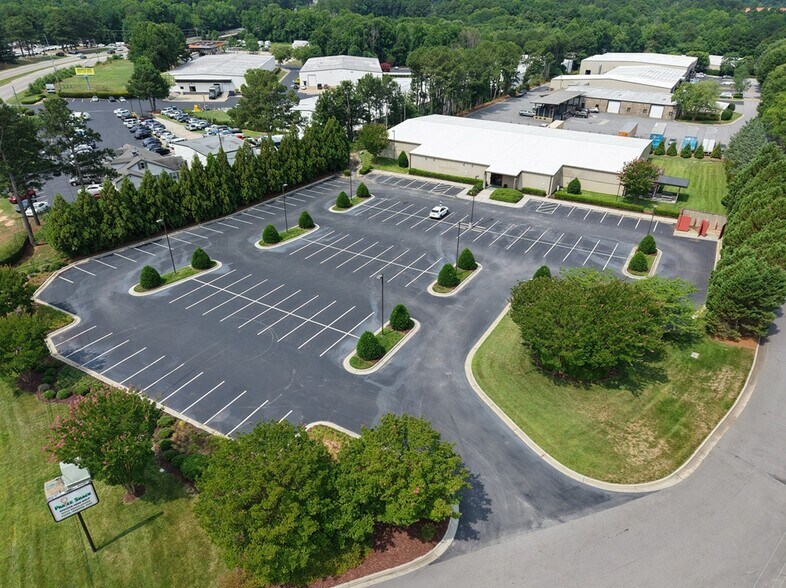 More Photos Of 5300 Fayetteville Rd, Raleigh Flex For Lease