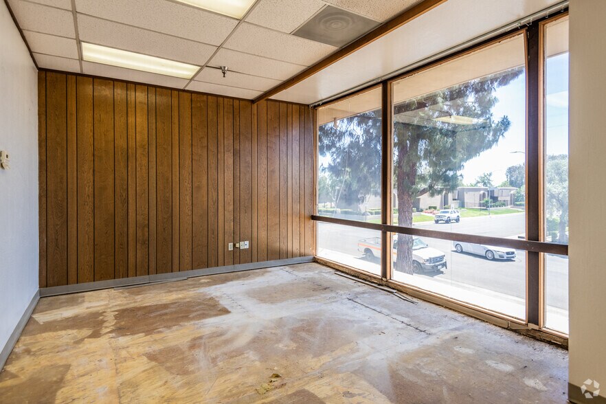 More Photos Of 4241 Williamsbourgh Dr, Sacramento Loft Creative Space For Sale