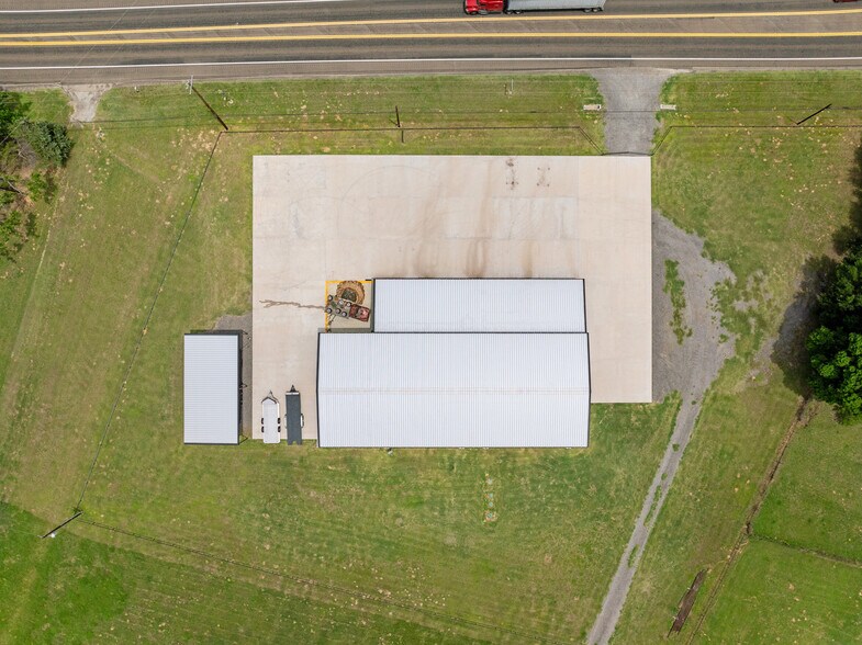 More Photos Of 1229 TX-36, Caldwell General Retail For Sale