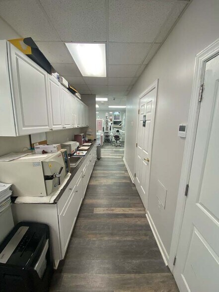 More Photos Of 3925 Blenheim Blvd, Fairfax Medical For Lease
