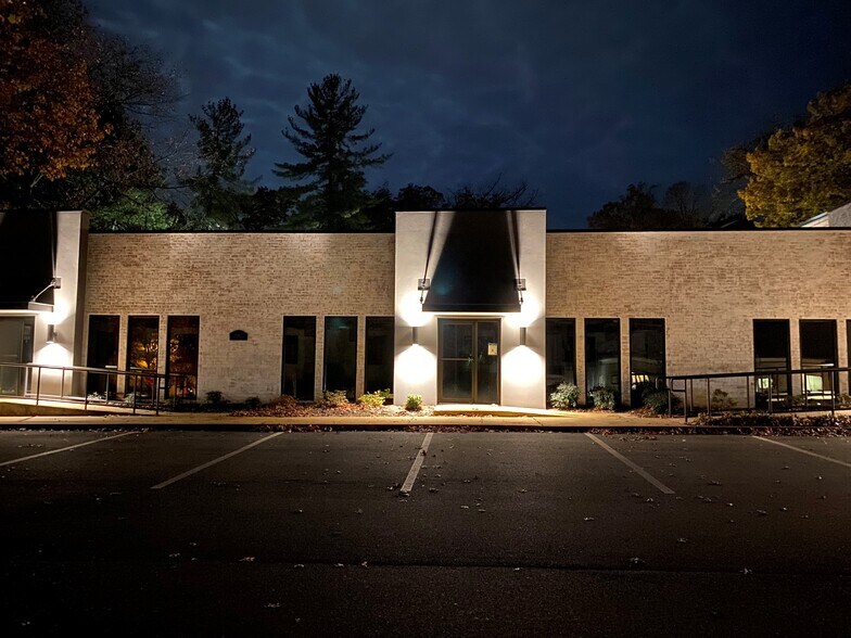 More Photos Of 285 Hydraulic Ridge Rd, Charlottesville Medical For Sale