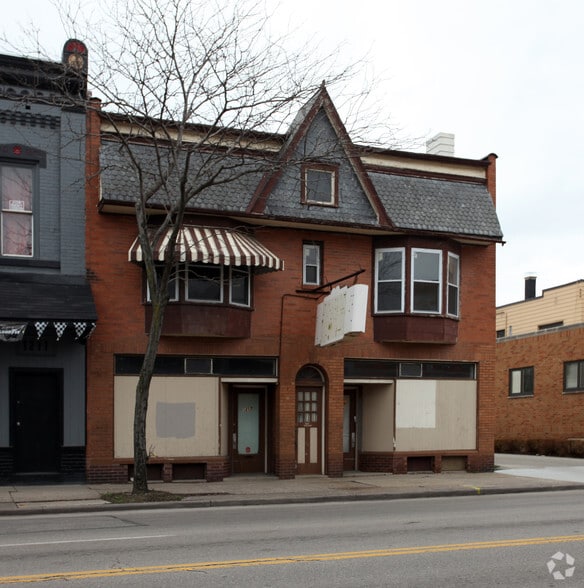 More Photos Of 1217-1219 Broadway St, Toledo Storefront Retail Residential For Sale