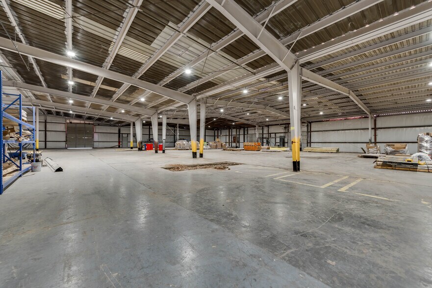 More Photos Of 2400 Steven Rd, Odessa Warehouse For Sale