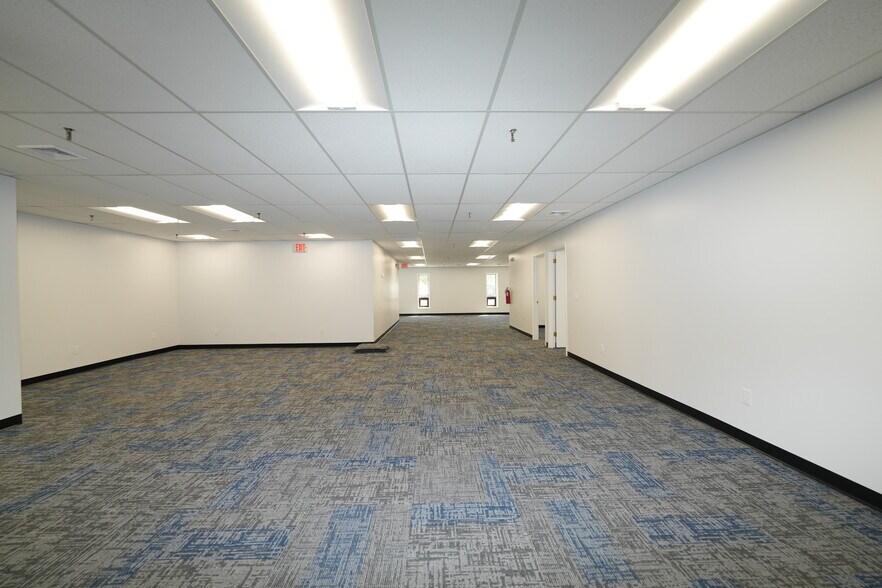 More Photos Of 171 Industrial Pky, Branchburg Manufacturing For Lease