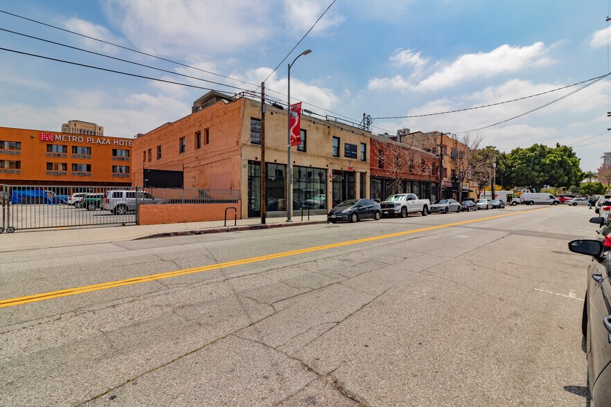 More Photos Of 646-654 N Spring St, Los Angeles Office For Sale