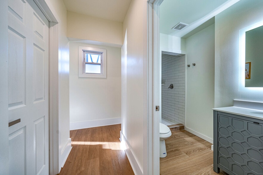 More Photos Of 724 Ocean Ave, Ocean City Hotel For Sale