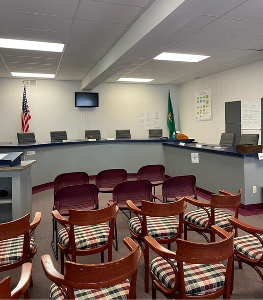 More Photos Of 4621 Tolt Ave, Carnation Freestanding For Sale