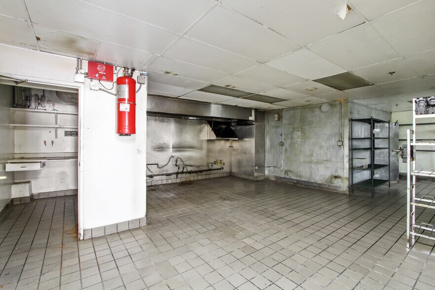 More Photos Of 601 W 5th St, Los Angeles Office For Lease