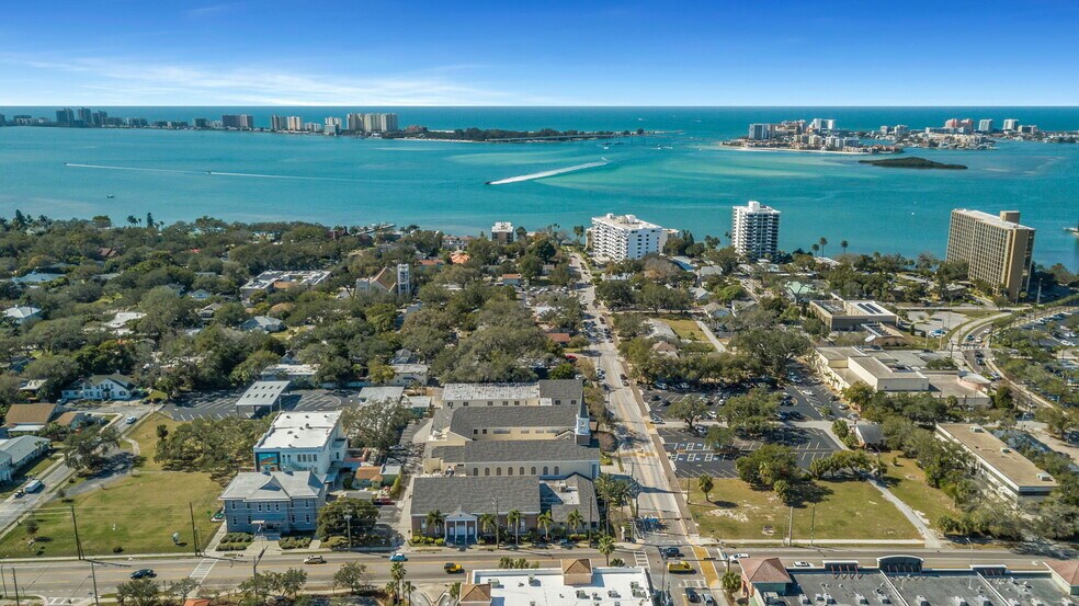 More Photos Of 411 Turner St, Clearwater Religious Facility For Lease