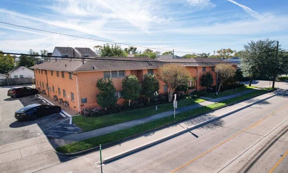 More Photos Of 714-724 E 11th St, Houston Apartments For Sale