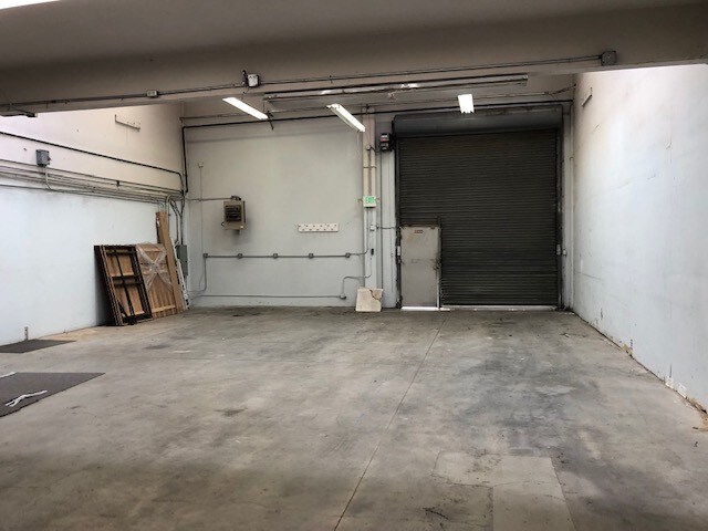 More Photos Of 5911-5919 3rd St, San Francisco Warehouse For Lease