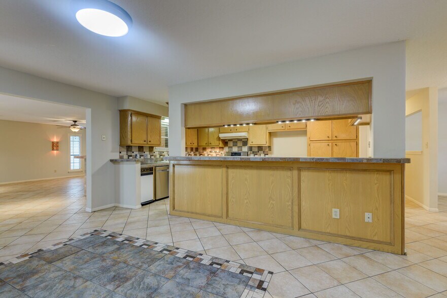 More Photos Of 11820 Plainbrook St, La Porte Specialty For Sale