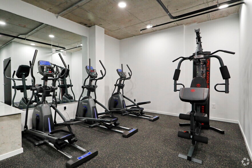 More Photos Of 5512 17th Ave NW, Seattle Apartments For Lease