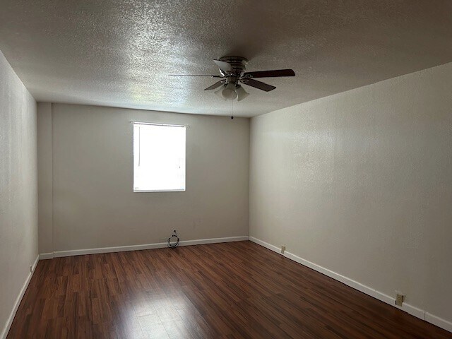 More Photos Of 3000 N Cardinal Rd, Azle Apartments For Sale