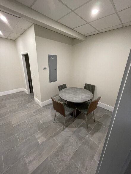 More Photos Of 345 Boylston St, Newton Office For Lease